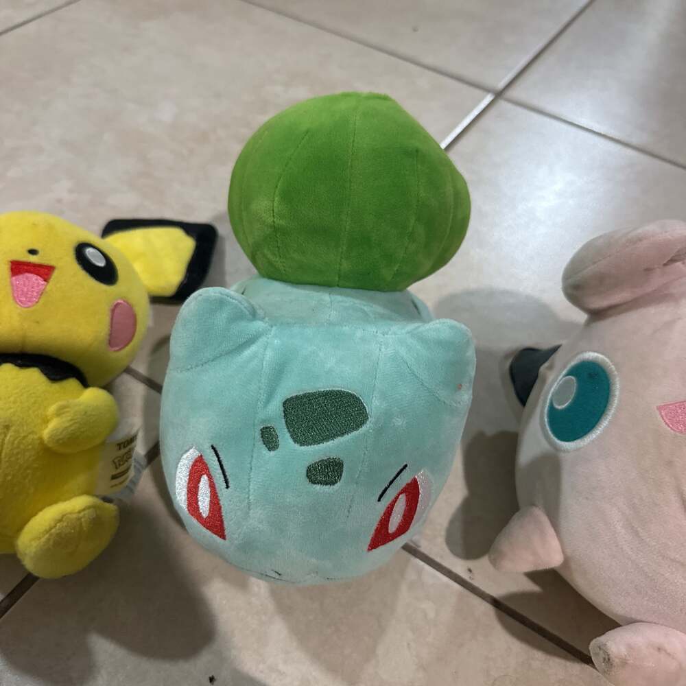 Pokemon Plush and Figure Lot - Pikachu, Bulbasaur, Jigglypuff, Marill, Pokeball - Picture 5 of 7